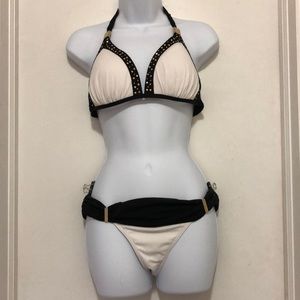 VS black and white bikini